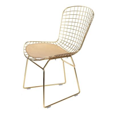 China Free Sample Price Vintage Metal Design Outdoor Gold Metal Foldable Wholesale Industrial Stackable Garden Black Frame Cafe Metal Wire Chair for sale