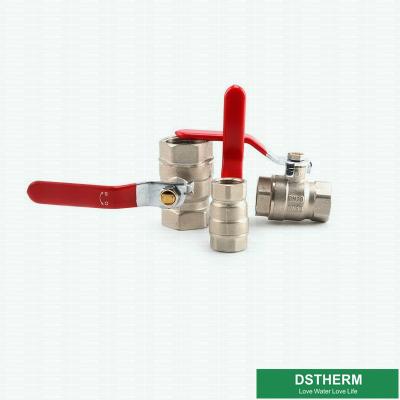 중국 CW617N 주문 제작된 중앙 무게 BSP는 안출된 놋쇠 볼 밸브에 핸들 브랜드를 꿰어넣었습니다. 판매용