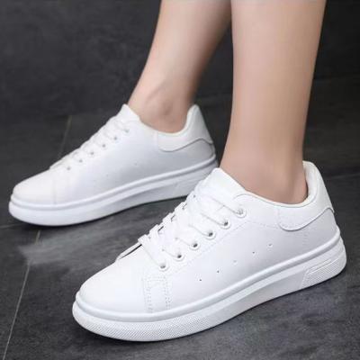 China Cushioning Hongyan Fashion explosion small white shoes female students all casual sports shoes female for sale