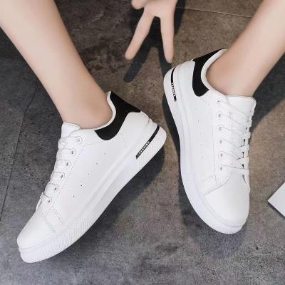 China Cushioning Hongyan New all-match small white shoes female sports leisure daddy shoes boom board shoes for sale