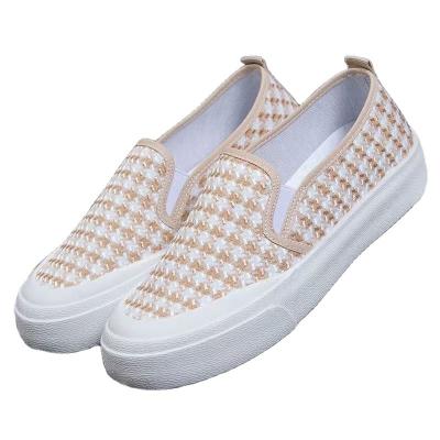 China Cushioning hongyan All the new light fashion shoes niche design casual flat shoes female wholesale for sale