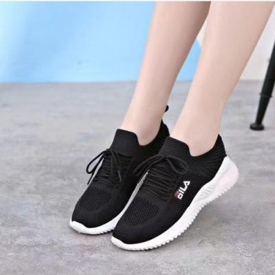 China Cushioning Hongyan New flying weaver shoes breathable small white shoes students leisure running mesh sports shoes for sale