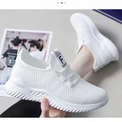 China Cushioning Hongyan Fly weaving mesh top sports shoes female students Korean trend running small white shoes for sale