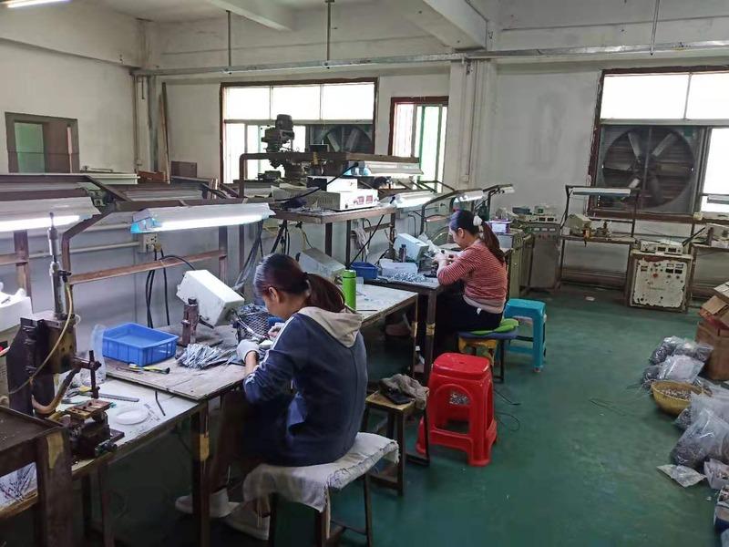 Verified China supplier - Guangzhou Yuexiu Meiton Glasses firm