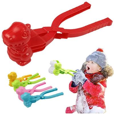 China Outdoor Clip Maker Kids Plastic Snowball Snow Beach Sands Make Ball Mold Tool For Winter Adults Where Snowball Fighting Toys Set OEM for sale