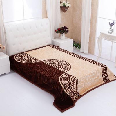 China Anti-pilling new geometric design plush 1ply 2.5kg/3.5kg/4.5kg embossed Spain style raschel blanket for sale