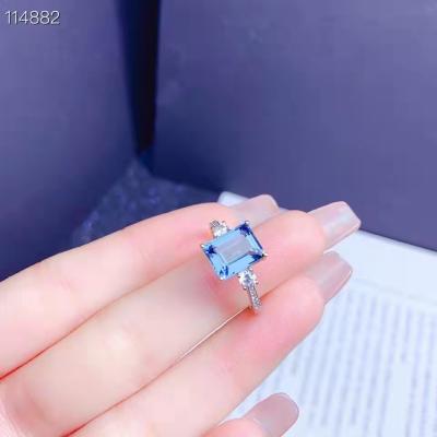 China Cute Wholesale Order 925 Sterling Silver Plated Platinum Ring Inlaid With Green Blue Sapphire High Quality Gift for sale