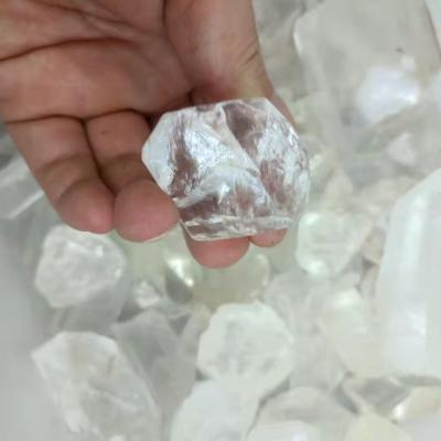 China China Natural Loose High Quality Raw Stone Clear Crystal Raw Stone Rough Stone From China For Healing Degaussing for sale