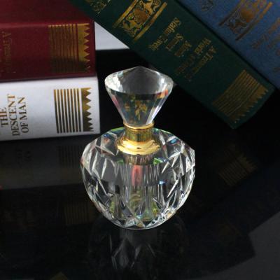 China Cheap Luxury China Mini Oil Bottle For Crystal Glass Perfume Bottle for sale