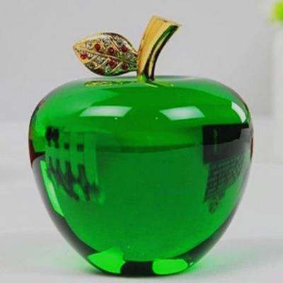 China 2018 Europe Crystal Glass Apple Paperweight Green Wholesale for sale