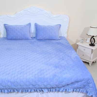 China Anti-static bedding set 100% quilted 3d bedspread bedding set velvet bedding set high quality crystal bedding set for sale