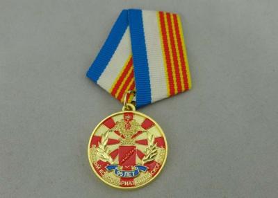 Chine Les récompenses faites sur commande en alliage de zinc de médaille de moulage mécanique sous pression avec le placage à l'or doux d'émail à vendre