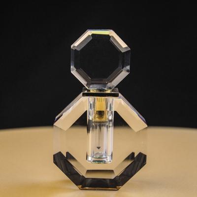 China Personal Care Crystal Perfume Bottle Essential Oil Sealed Small Capacity Empty Perfume Bottle for sale