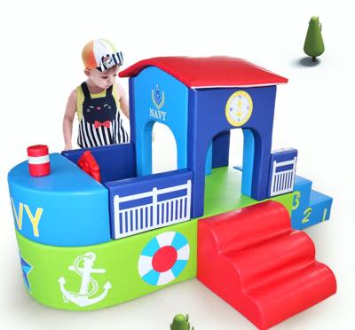 Cina PU material indoor playroom play area equipment pirate ship soft play set for coffee shop and schools in vendita