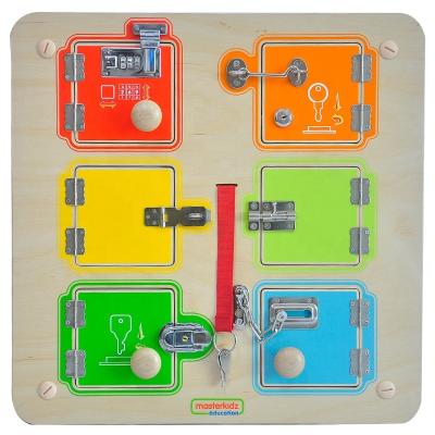 Cina Child Care Center birch plywood material educational basic skills toys wood locker board games for Creche in vendita