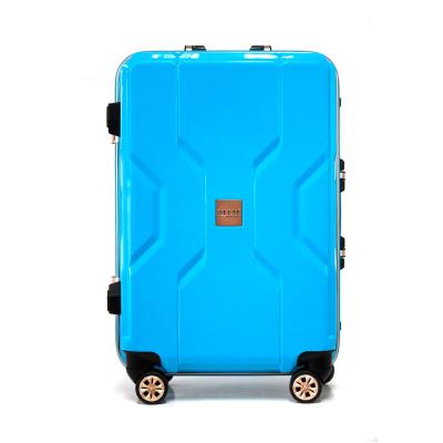 China Travel Luggage Cases High Quality Promotion Designers 4 Wheel Luggage PP Luxury High End Luggage Set 2022 New Style for sale