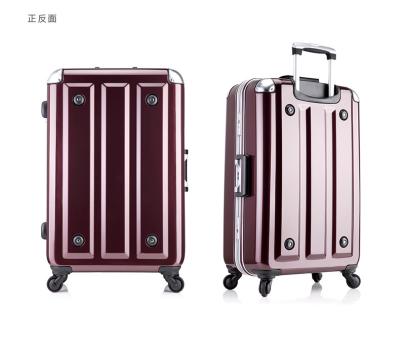 China Good Quality Hot Selling Imported Industrial Travel Luggage Cases Travel Suitcase With Wheels for sale