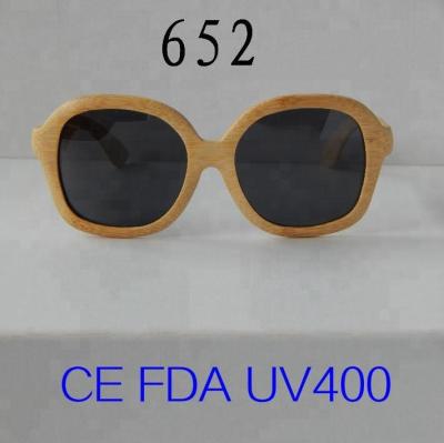 China Brand Style Fashion Wooden Sunglasses Men Women New Polarized Lenses UV400 Wood Frame Sunglasses 2020 for sale