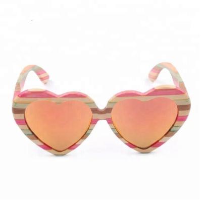 China Vintage wooden sunglasses women shape heart 2020 popular to shape good quality wooden sunglasses for sale