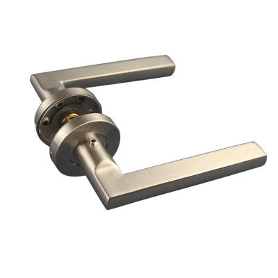 China Modern Popular design bedroom/ Passage door lever handle for sale