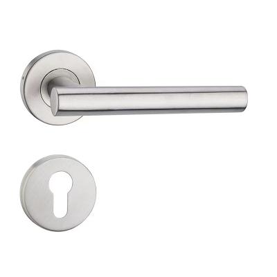 China Modern Aluminum& wooden main door handle passage door lever handle for sale