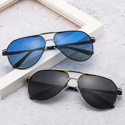 China High Quality Metal Double Bridge Vintage Sun Men Polarized Sunglasses UV400 Photochromic Lenses Brand Pilot Designer Driver for sale