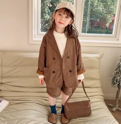 China 2022 Children Casual Custom Spring Clothes Plaid Pattern Two Piece Girls Suits Fashion Blazer+Short Kid Girls Clothing Set for sale