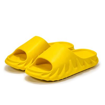 China New Women Summer Round Men's Casual Sandals Beach Slippers Breathable Hole Flats Clogs Water Shoes for sale