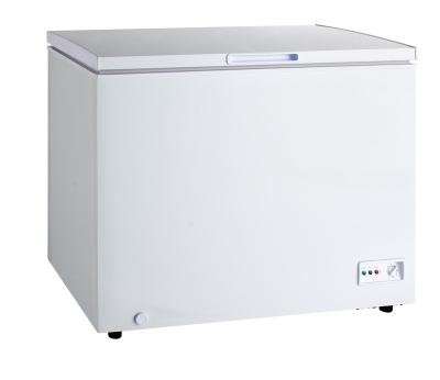 China XF-225/210L/7Cu.Ft Eco-friendly Solid Door Freezer for sale