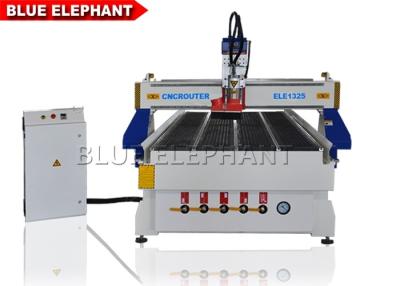 Cina Vuoto e tavola di funzionamento della T-scanalatura, sistema di controllo di DSP, doppio tipo prezzo del router 1325 di CNC, router di legno 1325 di uso di CNC in vendita