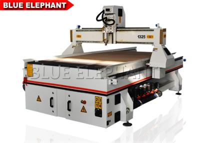 China Betreiben die einfache Cnc-Router-Metallgraviermaschine 1325 den 4 Satz-Schrittmotor zu verkaufen