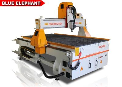 China Taiwán de alta calidad importó al router linear 1325 del CNC de la guía para el corte de madera y el grabado en venta