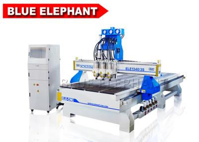 Κίνα 1340 πολυ - επικεφαλής CNC Cnc δρομολογητών σχέδιο τεμνουσών μηχανών για το ξύλινο γραφείο εδρών πορτών προς πώληση