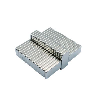 China Industrial Rare Earth Magnet 20mm Neodymium Magnet Super Suction N52 Materials Rectangular Neodymium Magnet for sale