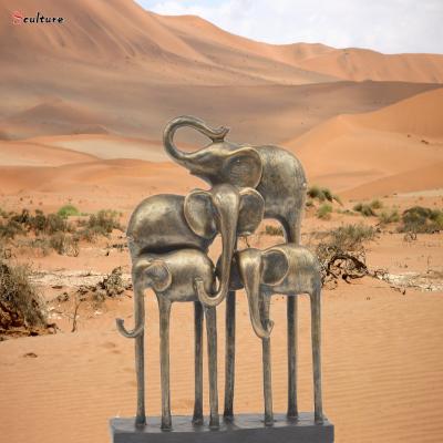 China Luxury Animal Statue decor escultura de elefante Elefantenskulpt Europe Metal Garden Sculpture 3 Elephants Statue Home Decor for sale