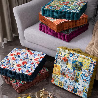 China New Square Portable Personalized Dutch Velvet Digital Printing Portable Cushion With Handle for sale