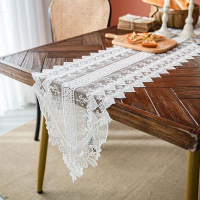 China European Luxury White Lace Embroidered Home Amazon Wedding Decoration Table Runner With Lace for sale