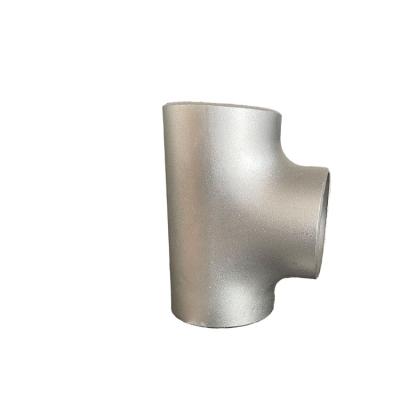 China Stainless Steel A234 Wpb Carbon Steel Pipe Fitting Seamless Butt Weld Equal Sch40 Tee / Straight Tee for sale