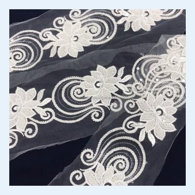 China Wholesale workable heavy beaded sequin dress lace trim fabric for bridal wedding dress white lace trim for sale