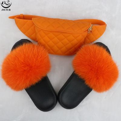 China Fashion Trend Factory Direct Real PVC Fox Fur Fluffy Comfortable Flat Slippers And Matching Purse Fur Slips Waist Bag Sets for sale