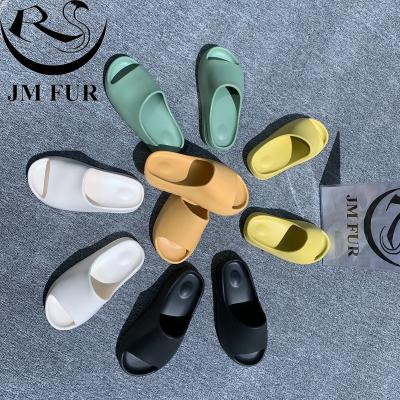 China Fashion Trend Solid Color Yezzy Custom High Quality Printed Pattern Slides Thick Unique Sports Yeezy Slippers Sandals for sale