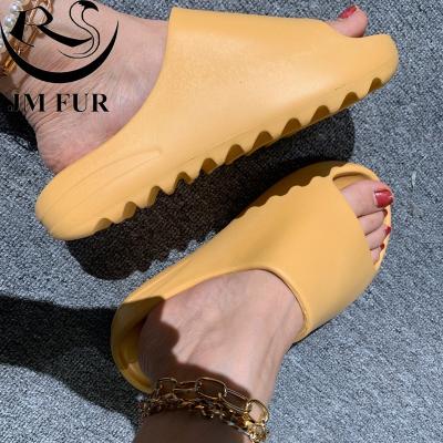 China Colorful Yeezy Slides Designer Summer Fashion Trend Flat Luxury Slippers Platform Sandals Unisex Yeezy Slippers for sale