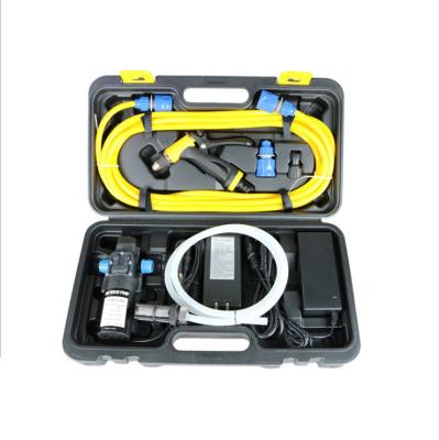 China Portable Car Wash Equipment 12V 100W Small Portable High Pressure Electric Car Wash Pump Kit zu verkaufen