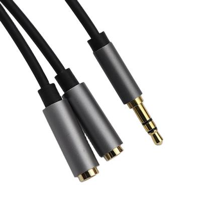 Китай One 3.5mm Hot Selling Two Female Interface Male To Microphone 3.5 RCA Conversion Cable Audio Audio Cable продается