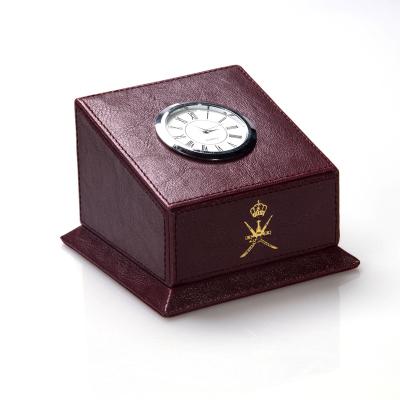 China Antique Luxury Custom PU Leather Desk Dark Red Style Clock Executive Desk Organizer Woodend for sale