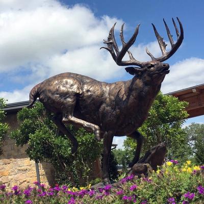 China Europe Life Size Cast Bronze Elks Sculpture Garden Brass Outdoor Deer Animal Statue for sale