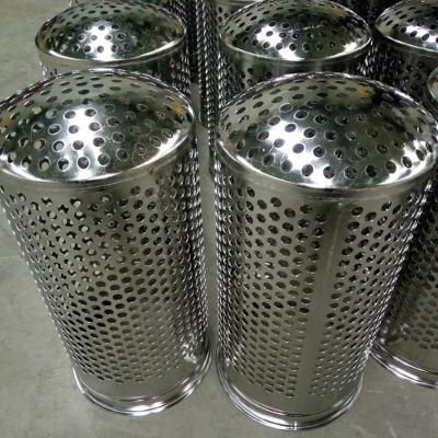 China Eco - Friendly 304 316 Customized Perforated Stainless Steel Wire Mesh Cylinder Filter for sale