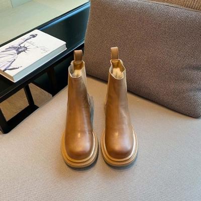 China Chelsea Boots 2022 New Winter Women's Fashion Tube Short Fleece Durable Woolen Leather Thickened Warm Fur All-in-one Snow Boots for sale