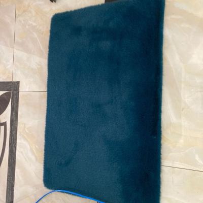 China Customized Machine Made Washable Faux Fur Sofa Mat Area Rug for sale