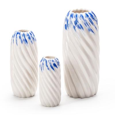 China GuYao Home Flower White Ceramic Vase Minimalist Vase Home Decoration Indoor Outdoor Ceramic Vases Porcelain for sale